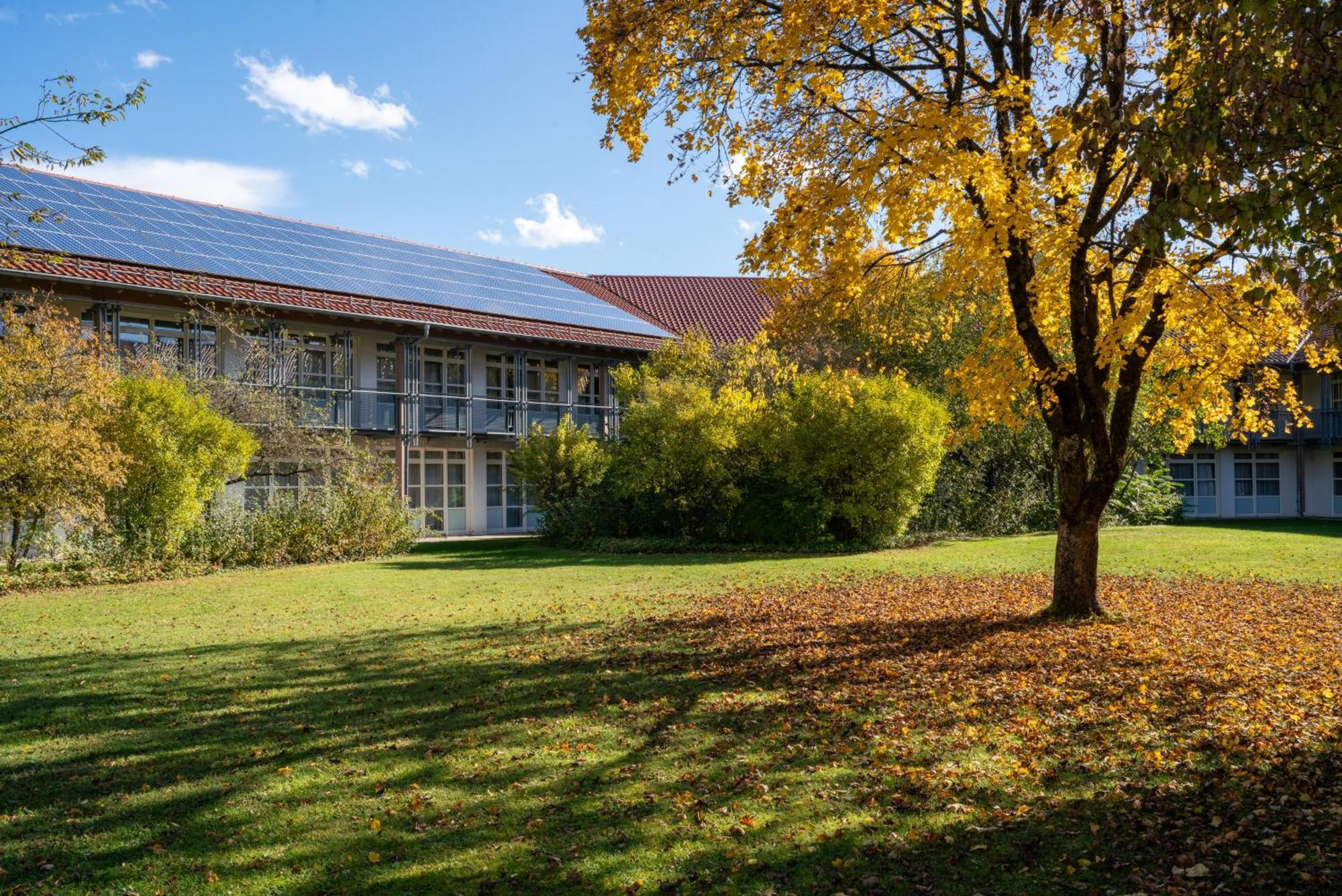 Sportschule Oberhaching Hotel Exterior foto