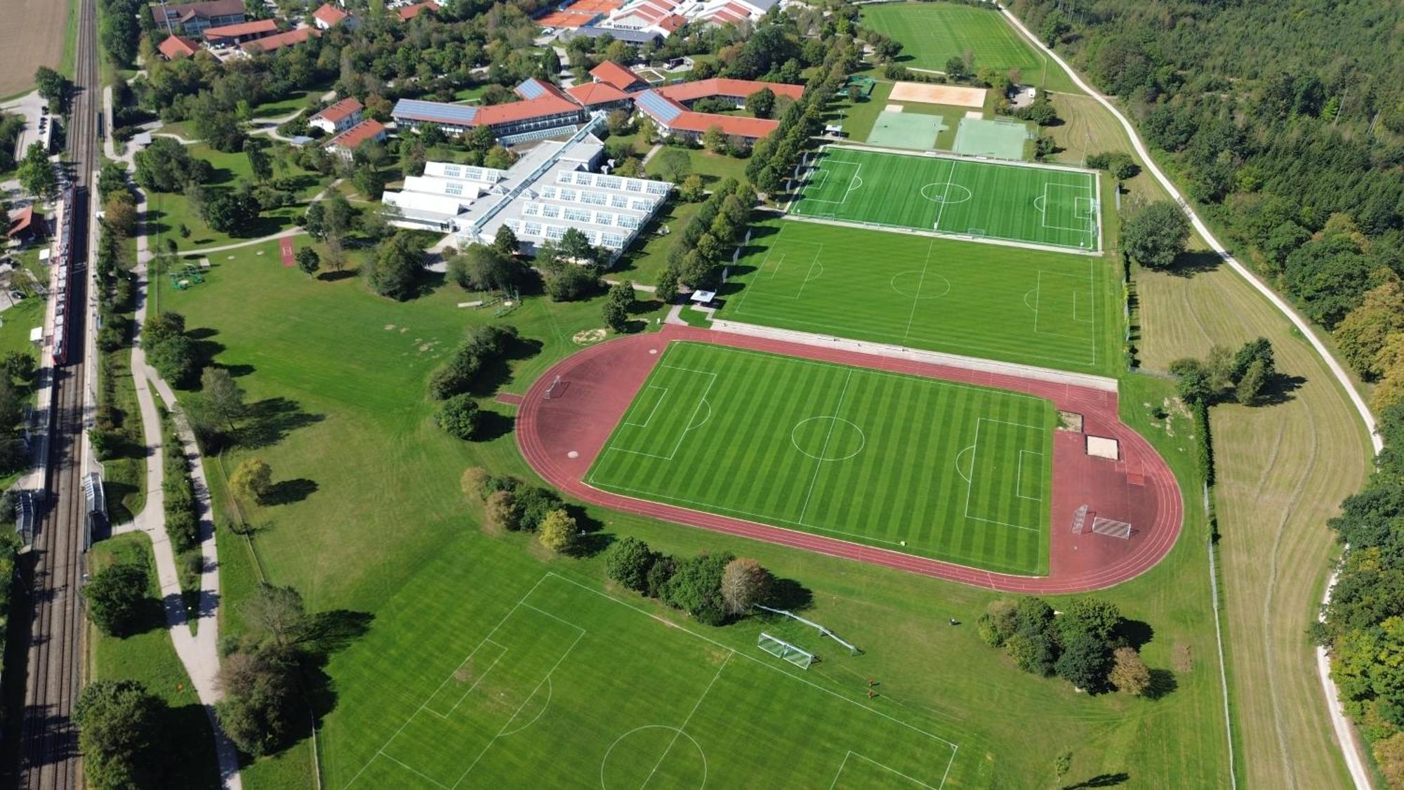 Sportschule Oberhaching Hotel Exterior foto